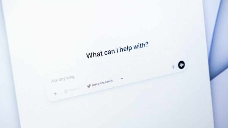 ChatGPT Quelle aileenchik Shutterstock 2614036895 1920