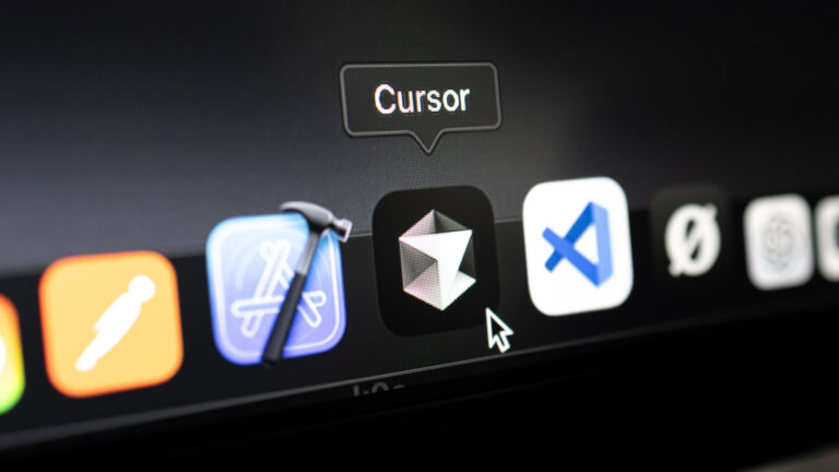 Cursor AI Quelle aileenchik Shutterstock 2614428847 1920