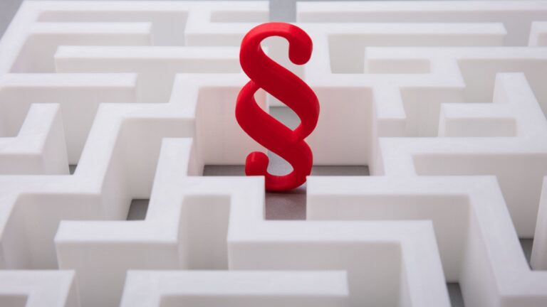 Gesetzeslabyrinth Shutterstock 1123969415 1920