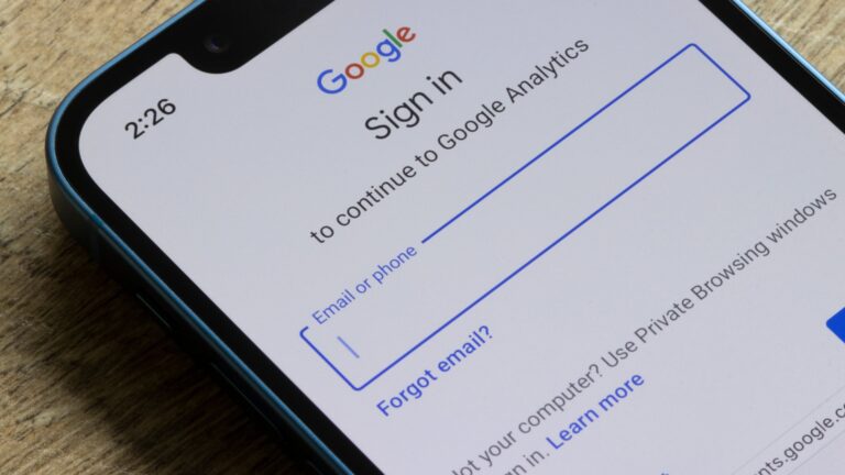 Google Konto Quelle Tada Images Shutterstock 2252757255 1920