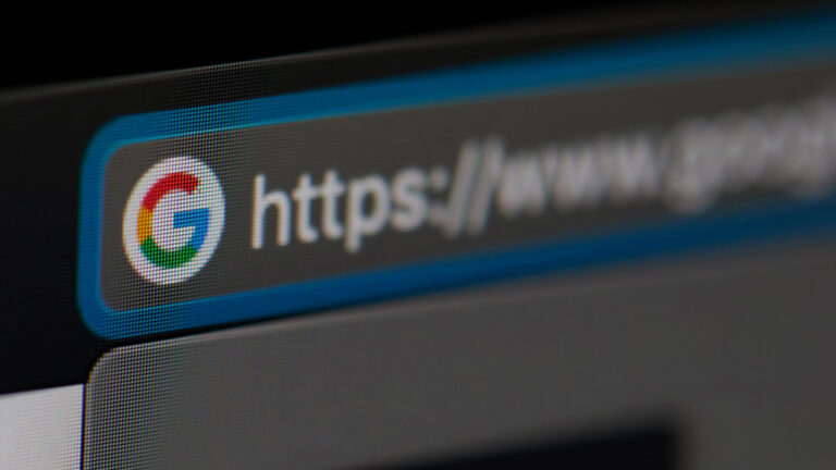 Google URL Quelle PixieMe Shutterstock 1310115952 1920