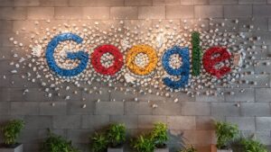 Google Bild egaranugrah Shutterstock.com shutterstock 2408289259