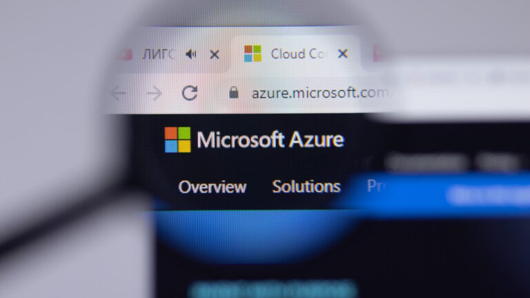 Microsoft Azure Quelle Postmodern Studio Shutterstock 2004411371 1920