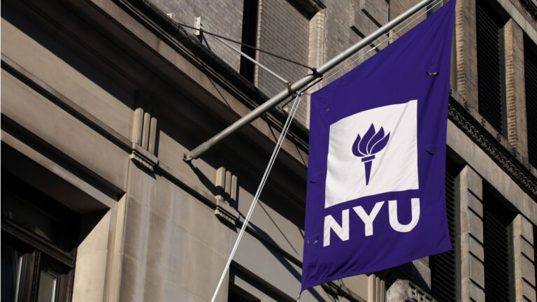 NYU Quelle Katherine Welles Shutterstock 685347490 1920