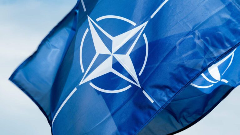 Nato Quelle sashk0 Shutterstock 638359468 1920
