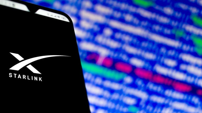 Starlink 1920 Shutterstock 1665900949 Quelle rafapress Shutterstock.com