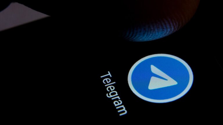 Telegram Quelle Ascannio Shutterstock.com 1463748419