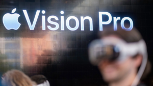 Apple Vision Pro, spatial computing, medical technology, surgical technology, Apple Vision Pro in healthcare, Apple Vision Pro for surgeons, Apple Vision Pro in the operating room, Vision Pro